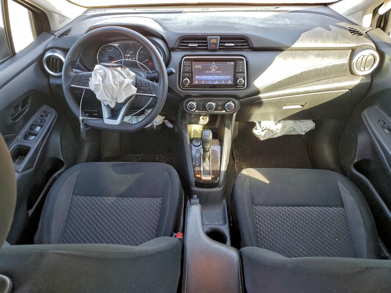 2020 NISSAN VERSA S photo 8