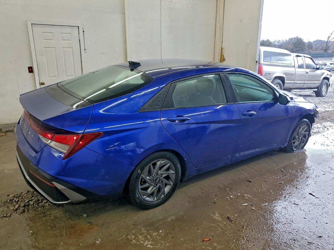2024 HYUNDAI ELANTRA SEL photo 3