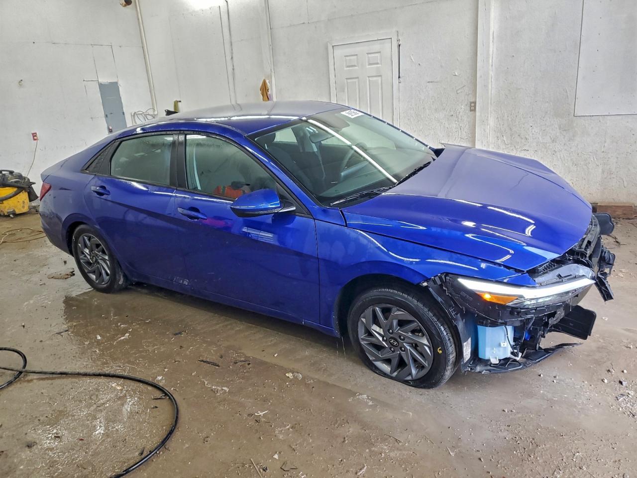 2024 HYUNDAI ELANTRA SEL photo 4