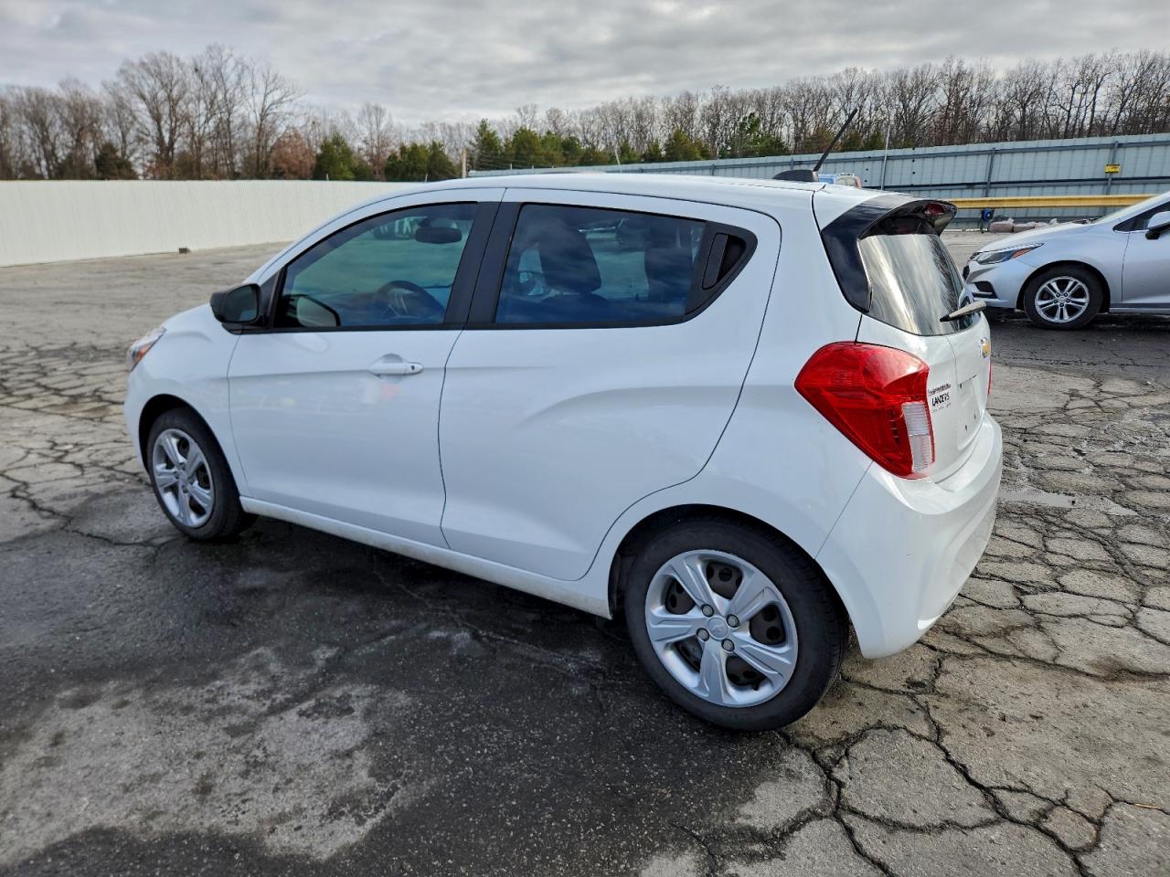 2019 CHEVROLET SPARK LS photo 2