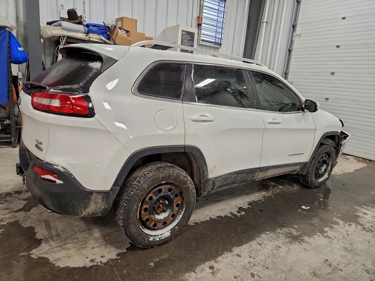 2015 JEEP CHEROKEE LATITUDE photo 3