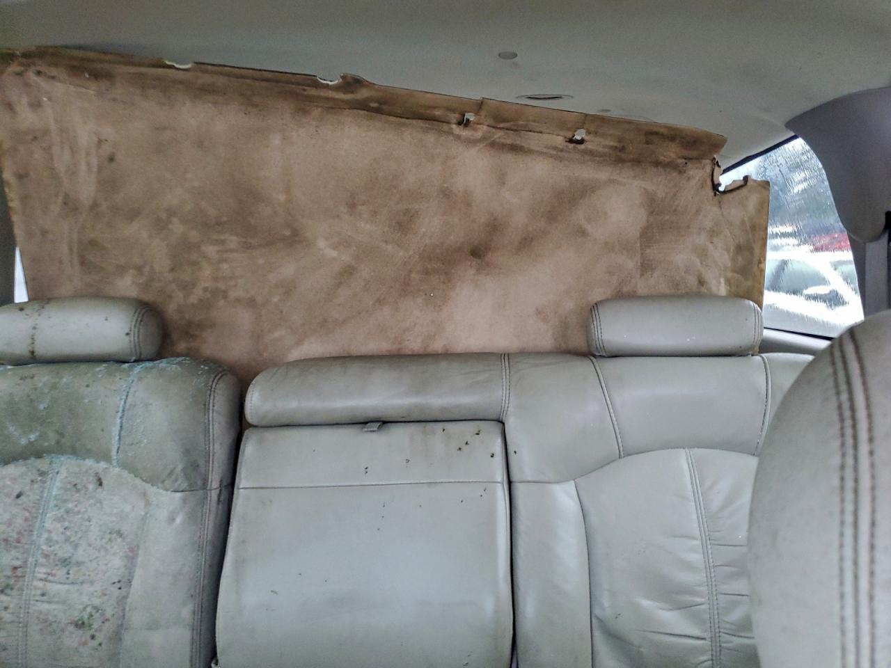 2001 CHEVROLET SUBURBAN K1500 photo 19