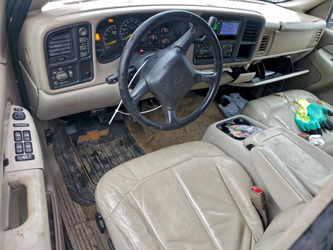 2001 CHEVROLET SUBURBAN K1500 photo 15