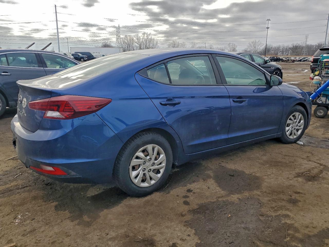 2020 HYUNDAI ELANTRA SE photo 3