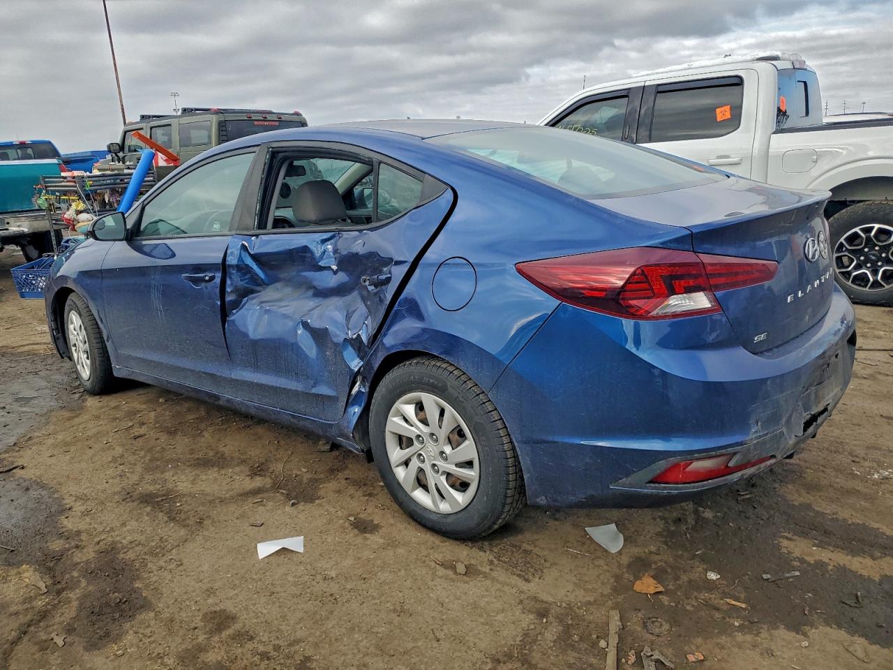 2020 HYUNDAI ELANTRA SE photo 2