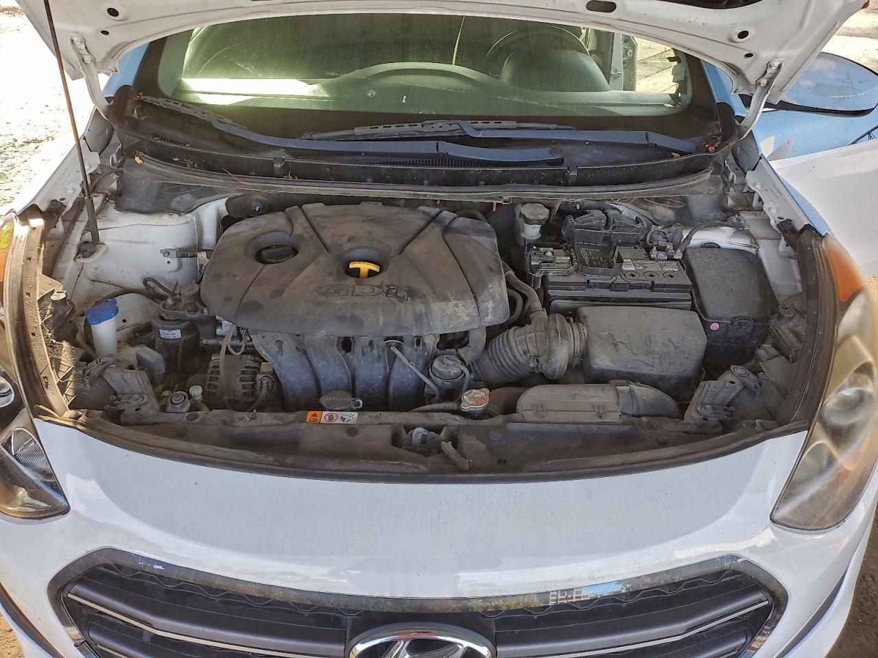 2017 HYUNDAI ELANTRA GT photo 21
