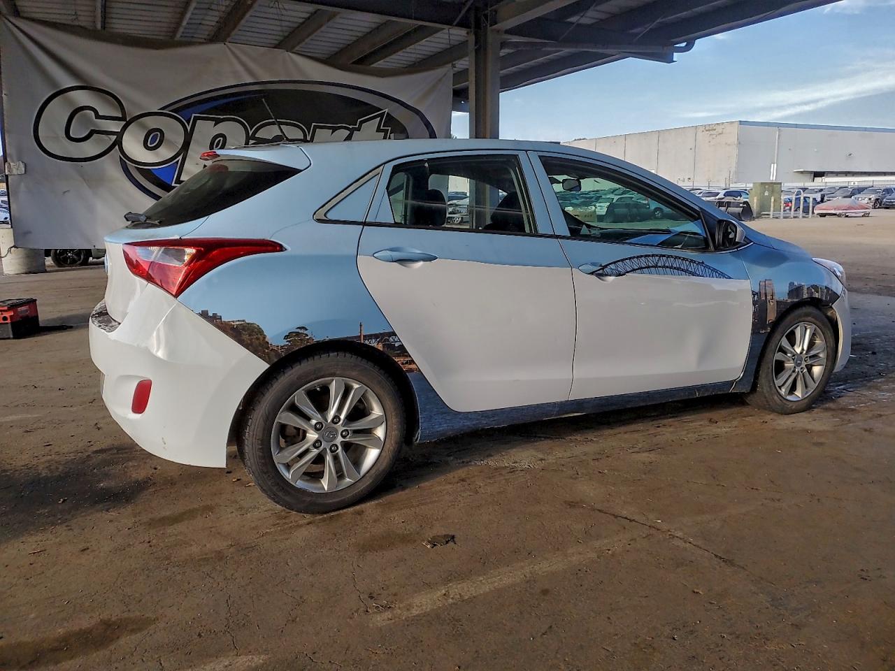 2017 HYUNDAI ELANTRA GT photo 5