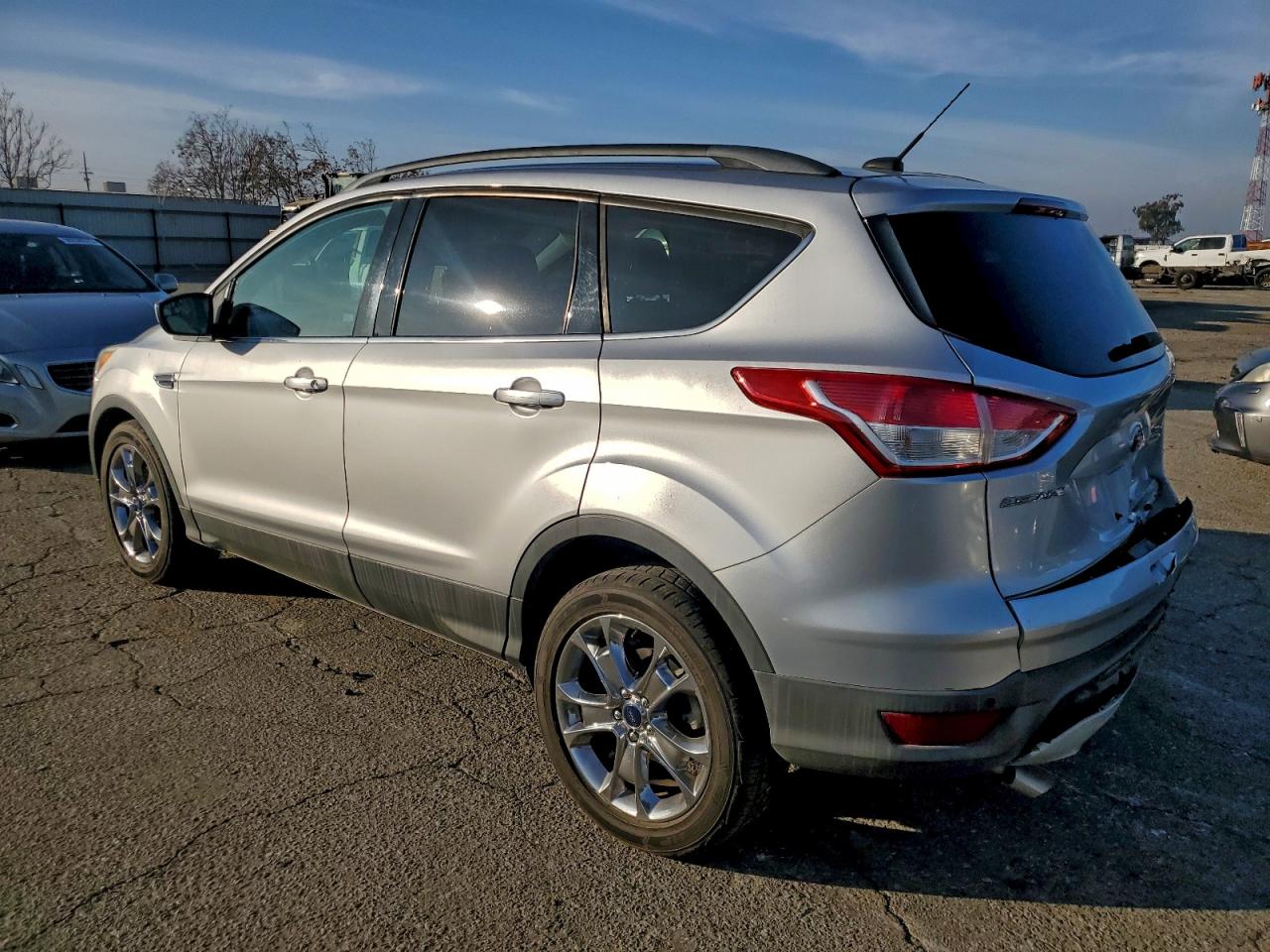 2015 FORD ESCAPE SE photo 4