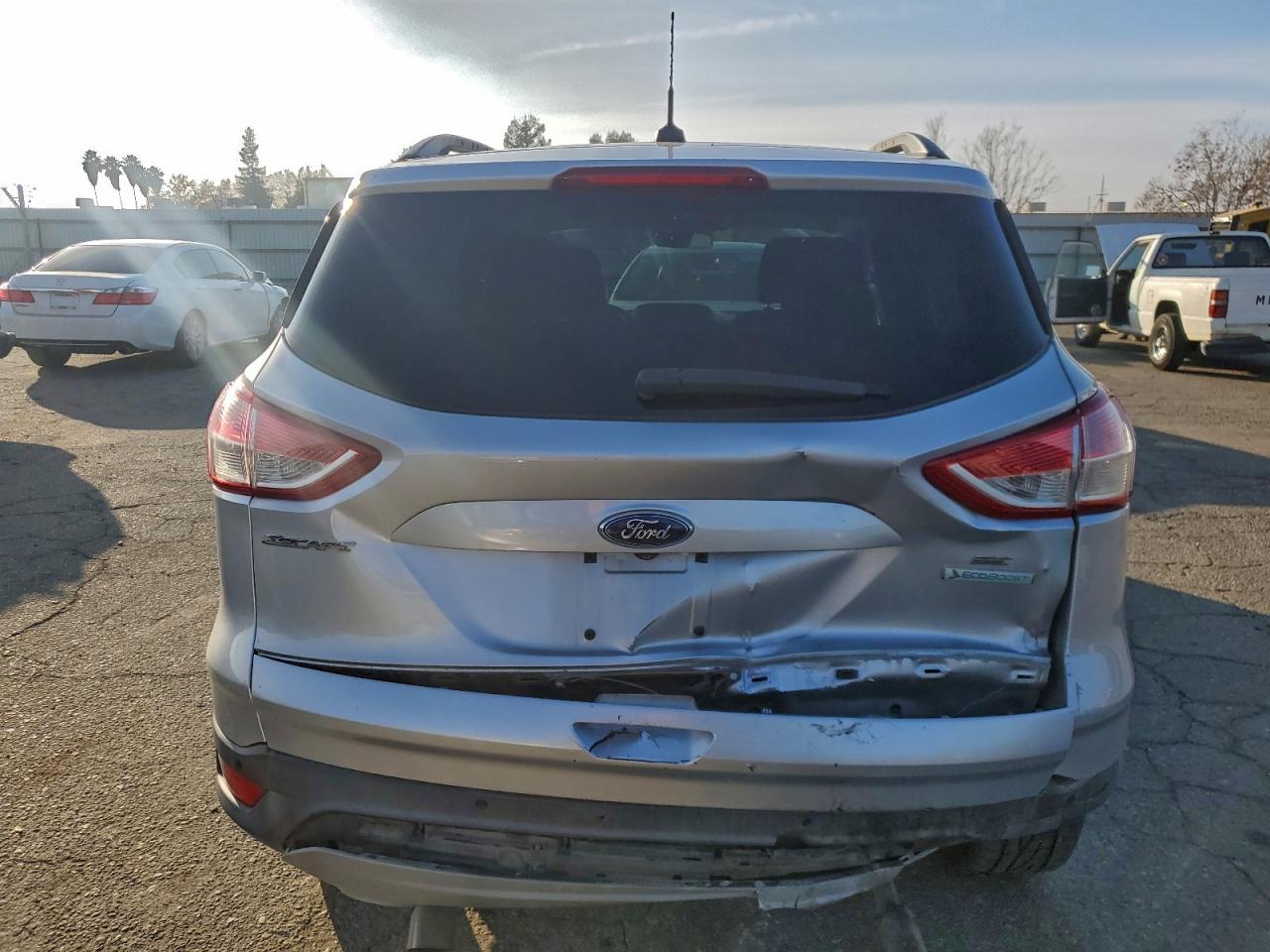 2015 FORD ESCAPE SE photo 16