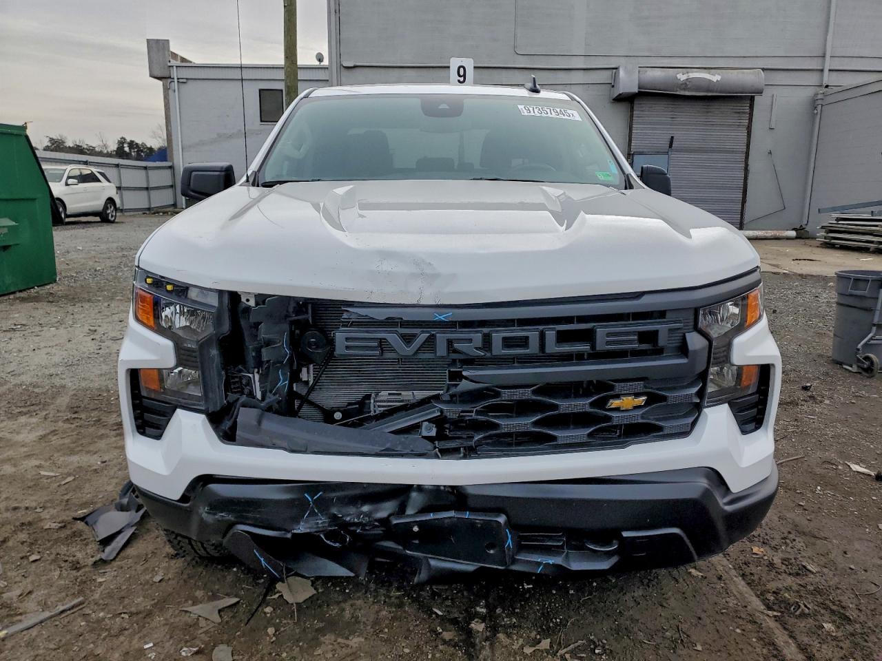 2025 CHEVROLET SILVERADO K1500 photo 5