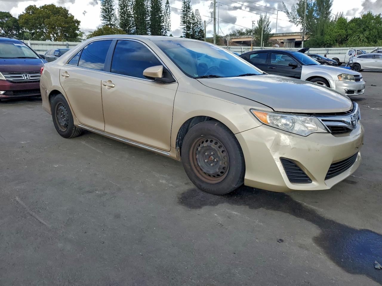 2012 TOYOTA CAMRY BASE photo 7