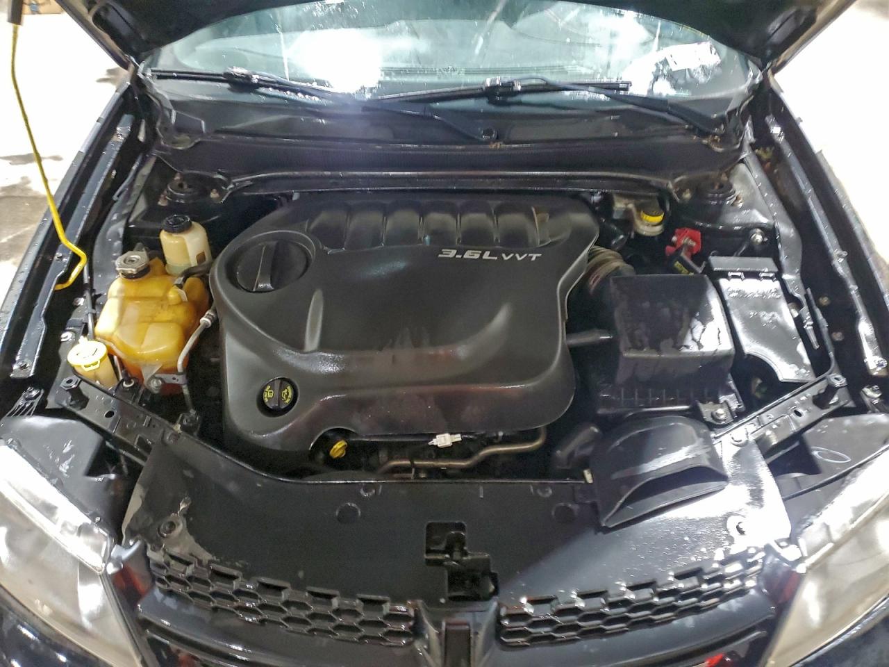 2014 DODGE AVENGER R/T photo 11