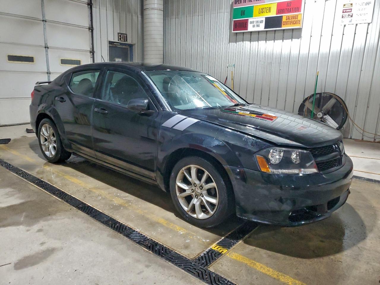 2014 DODGE AVENGER R/T photo 4