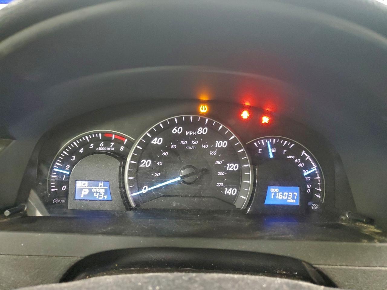 2013 TOYOTA CAMRY L photo 9