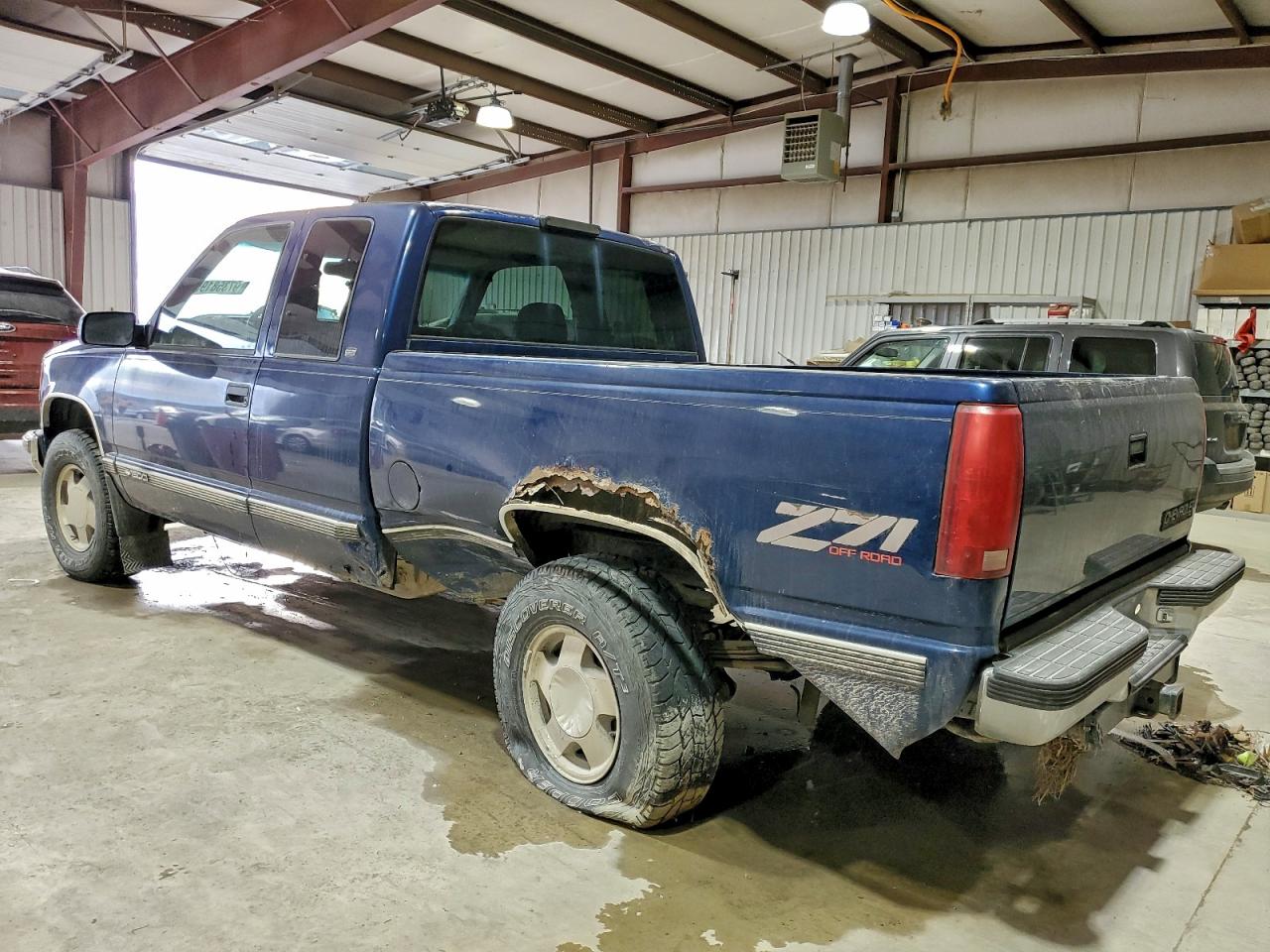 1998 CHEVROLET GMT-400 K1500 photo 2