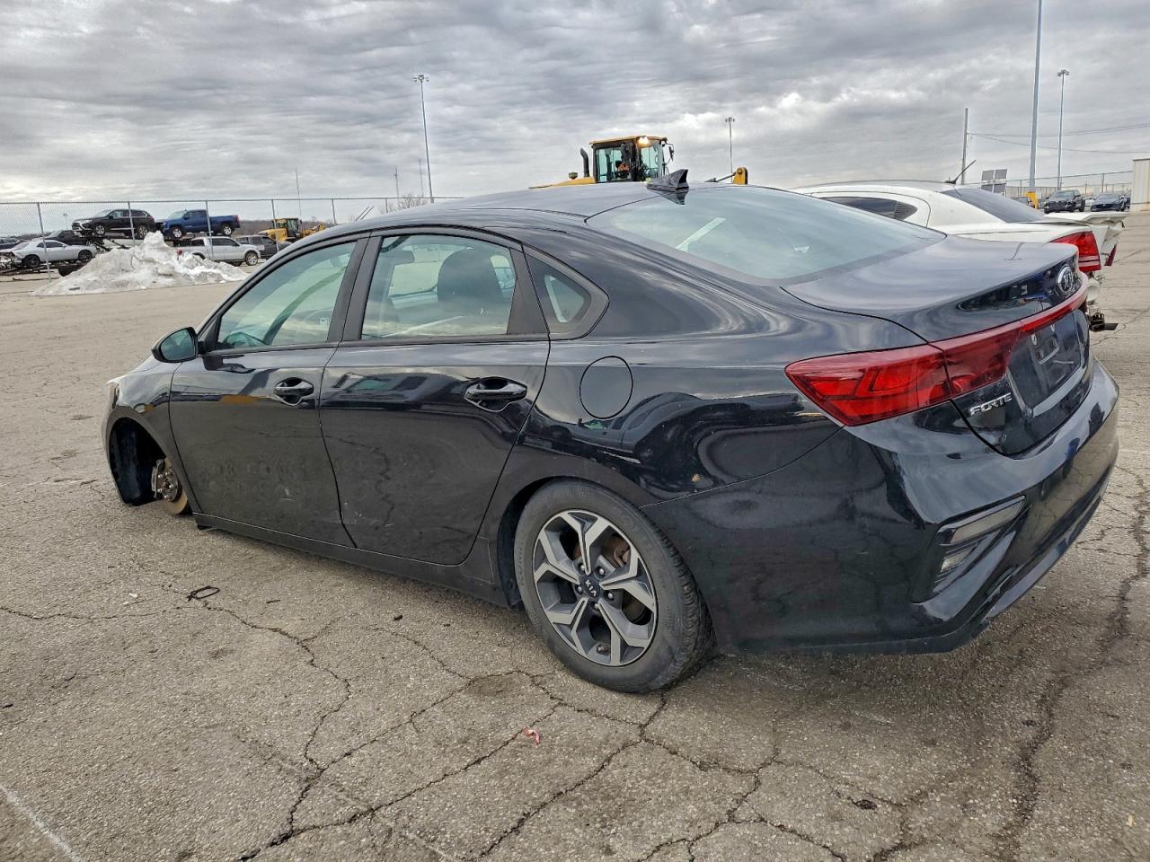 2021 KIA FORTE FE photo 3