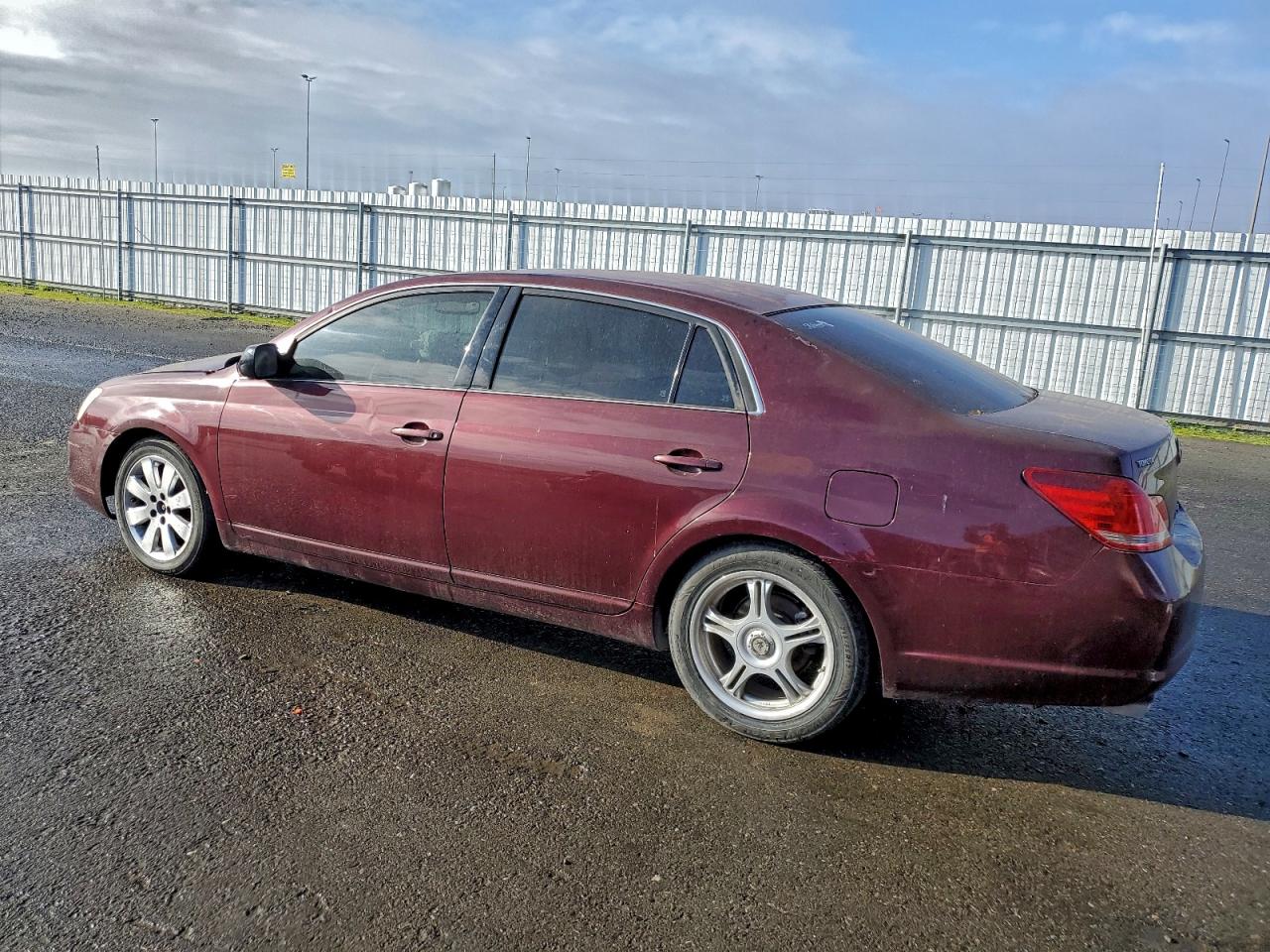 2006 TOYOTA AVALON XL photo 2