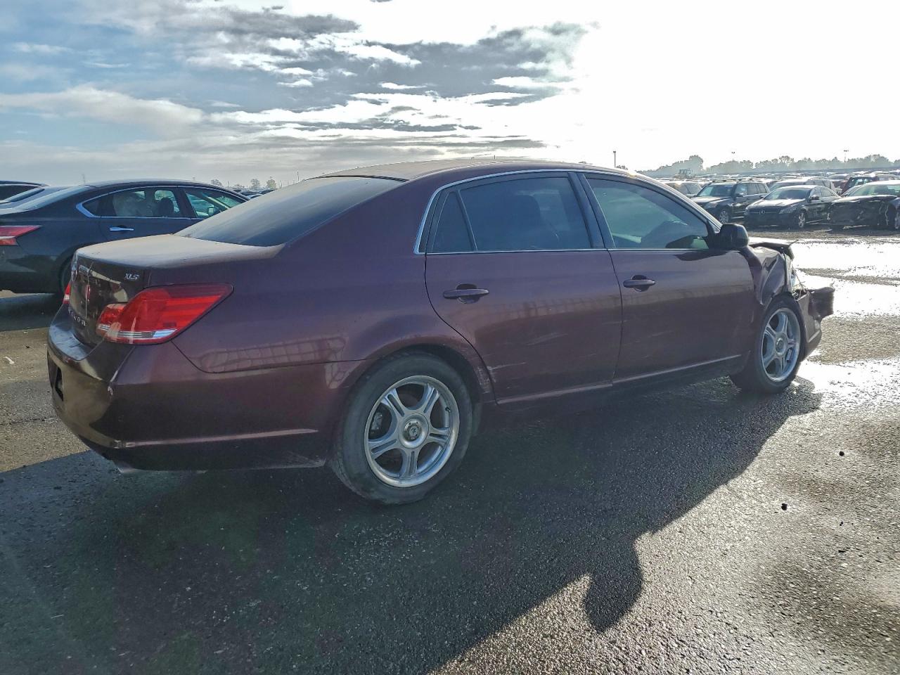 2006 TOYOTA AVALON XL photo 3