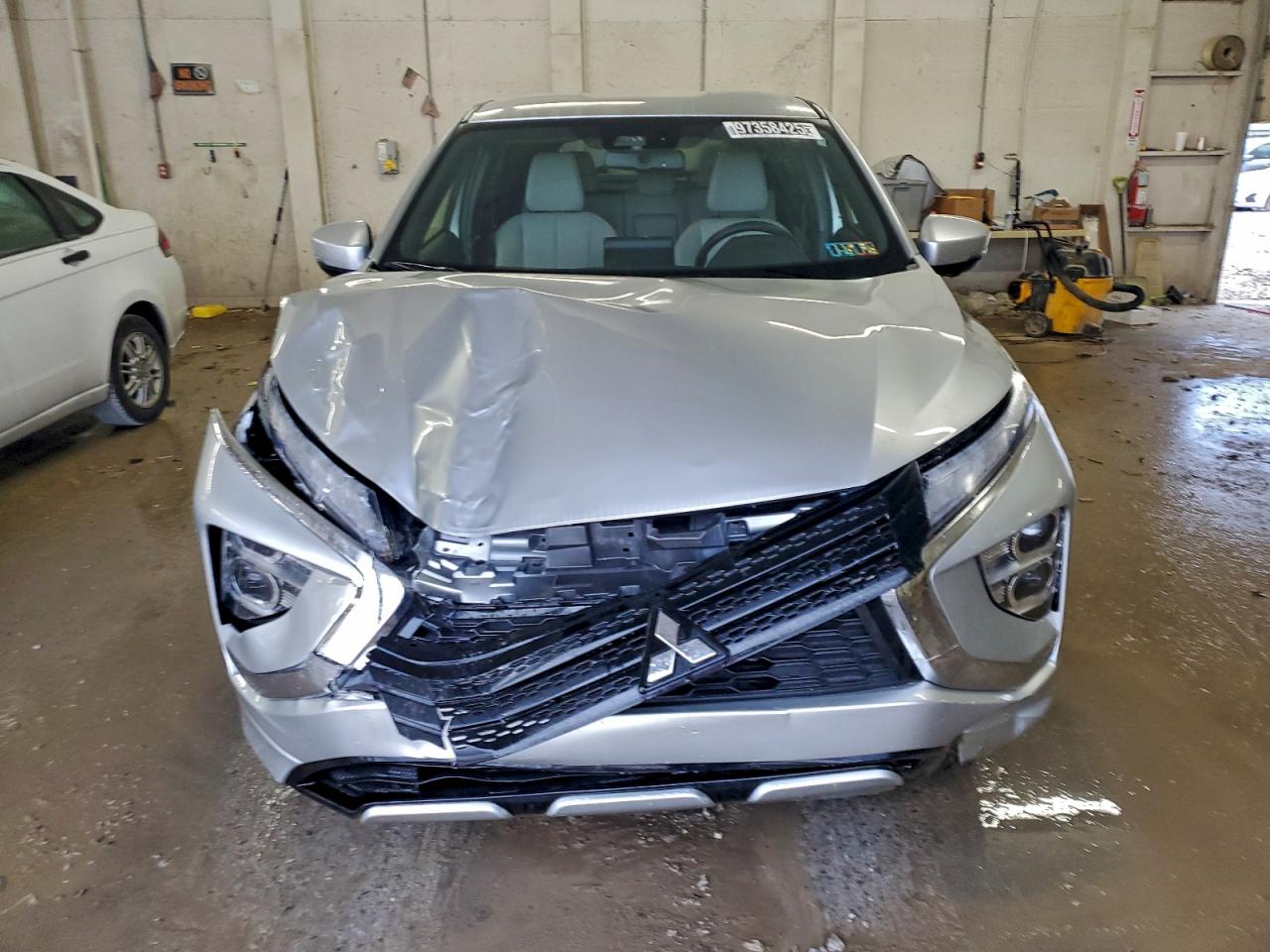 2024 MITSUBISHI ECLIPSE CROSS SE photo 9