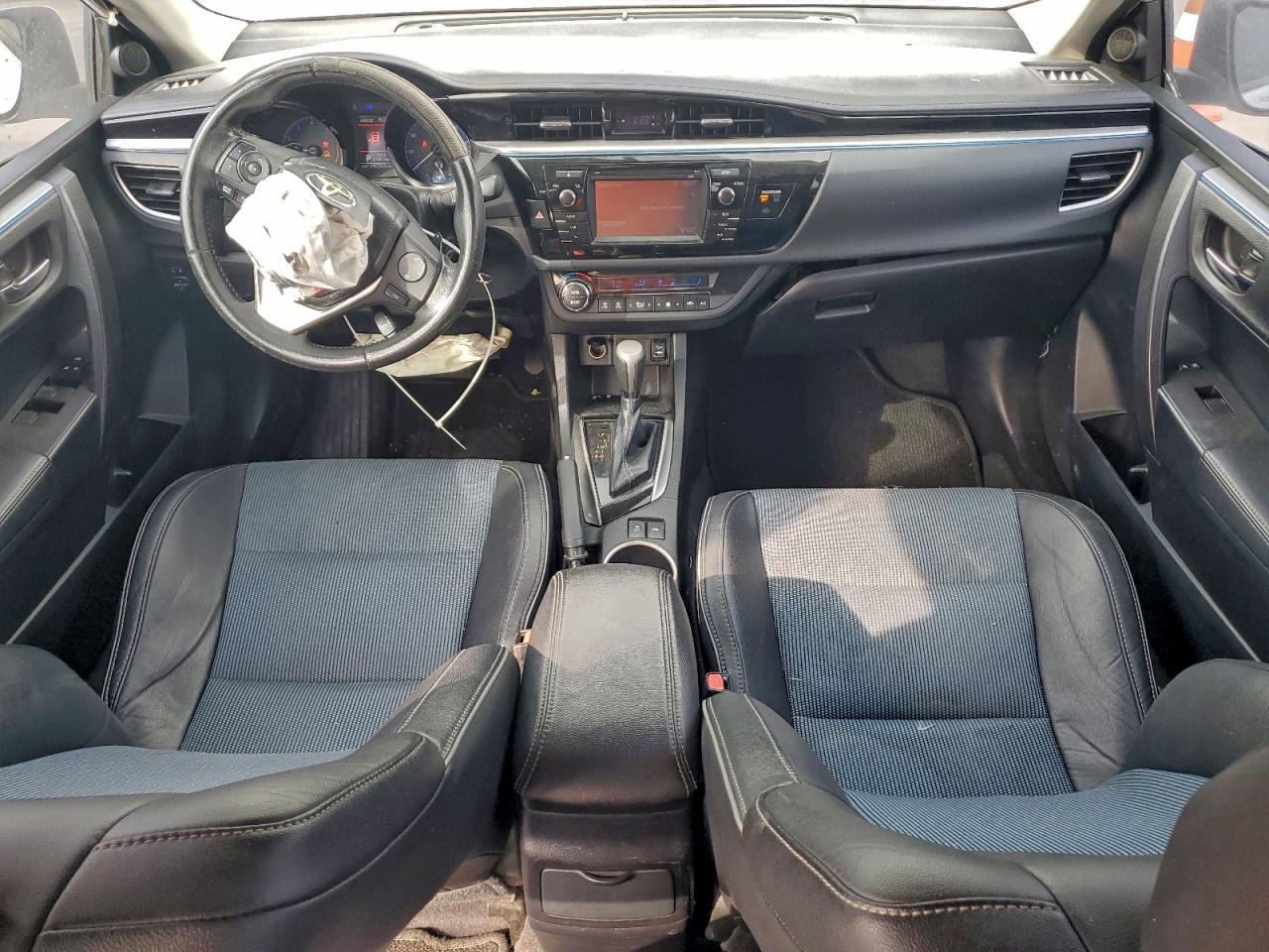 2014 TOYOTA COROLLA L photo 8