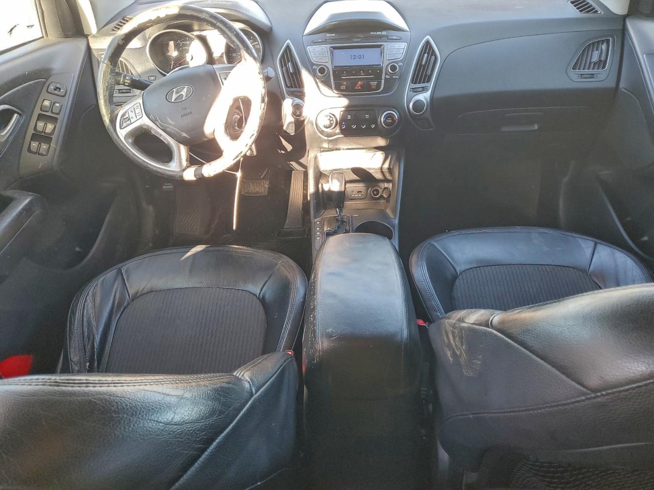 2012 HYUNDAI TUCSON GLS photo 29