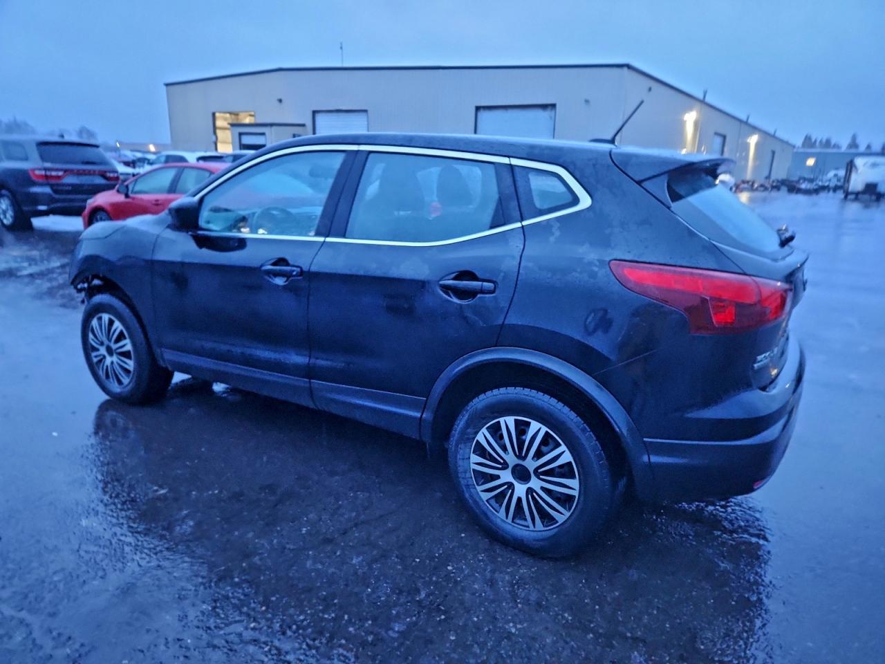 2018 NISSAN ROGUE SPORT S photo 4