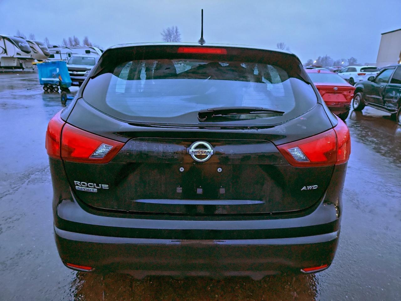2018 NISSAN ROGUE SPORT S photo 16
