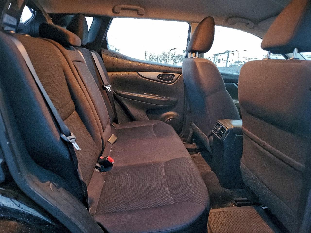2018 NISSAN ROGUE SPORT S photo 28