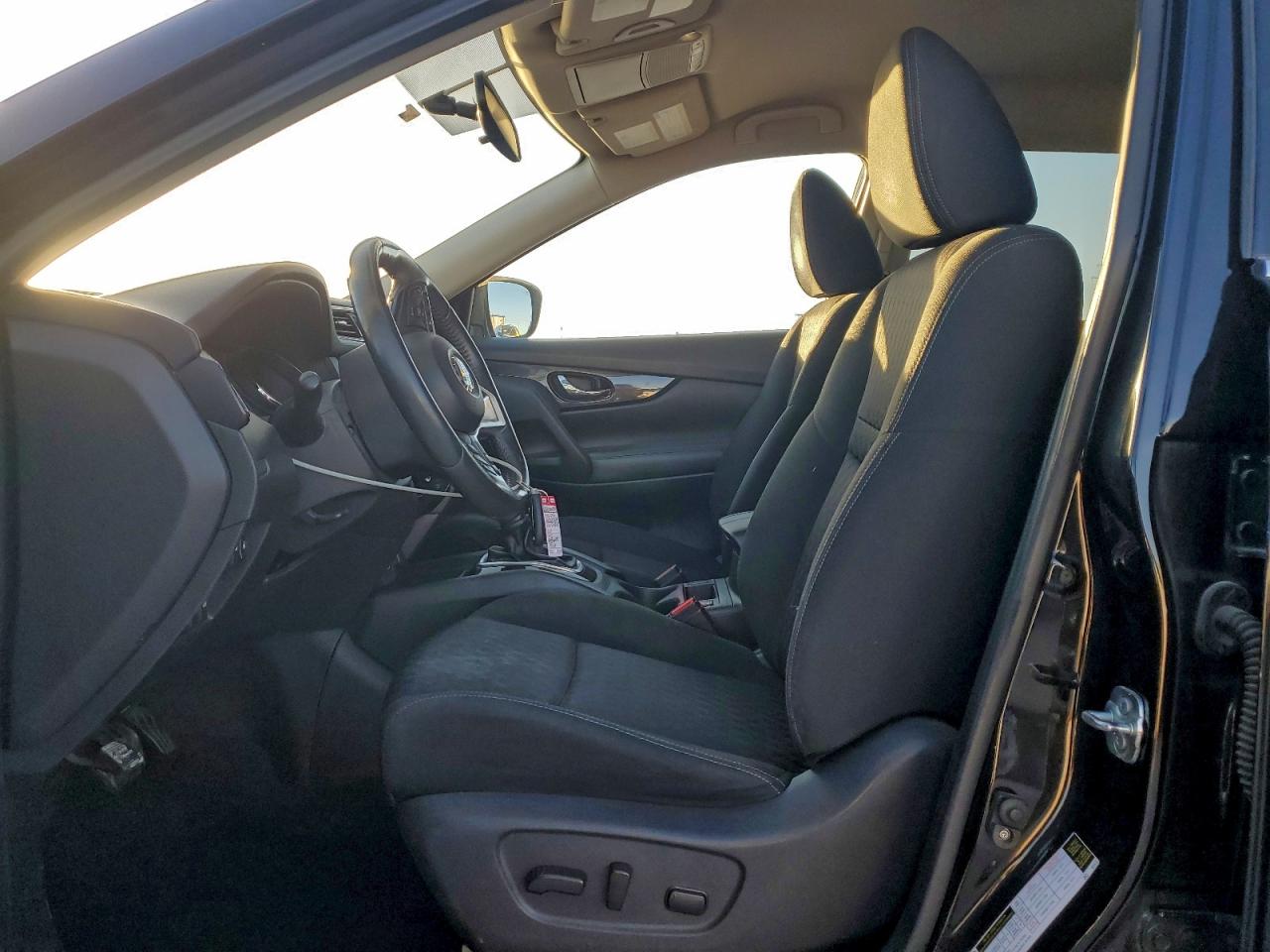 2018 NISSAN ROGUE S photo 13