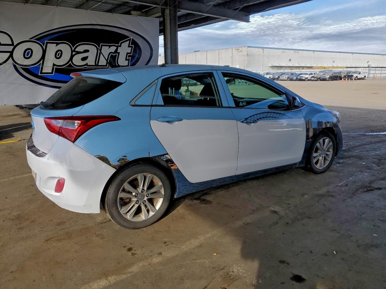 2017 HYUNDAI ELANTRA GT photo 3