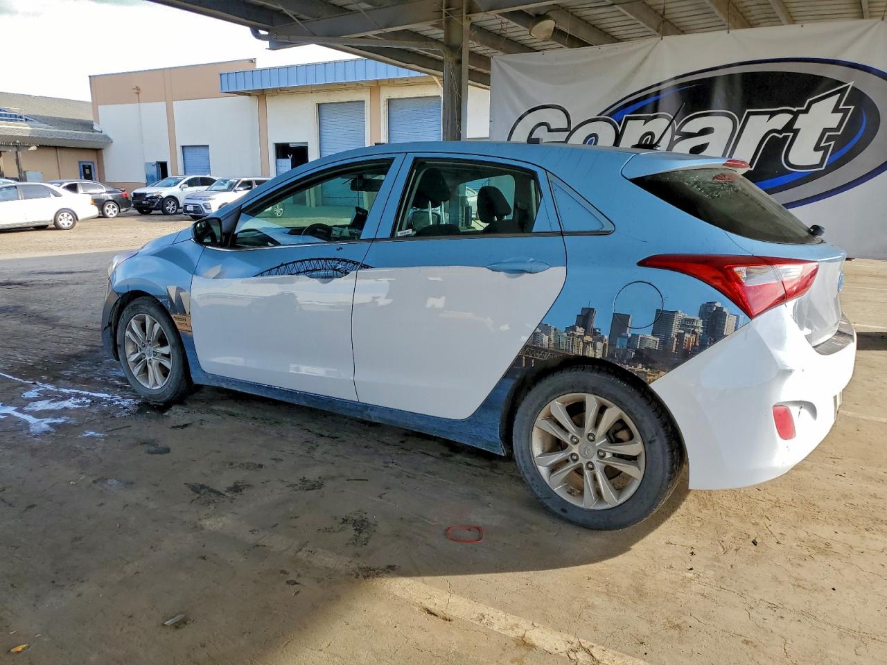2017 HYUNDAI ELANTRA GT photo 2
