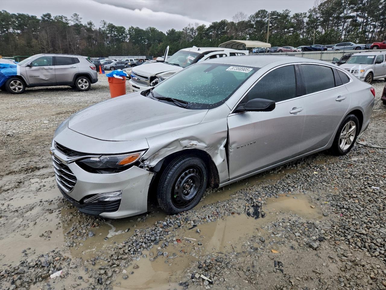 2020 CHEVROLET MALIBU LS photo 2