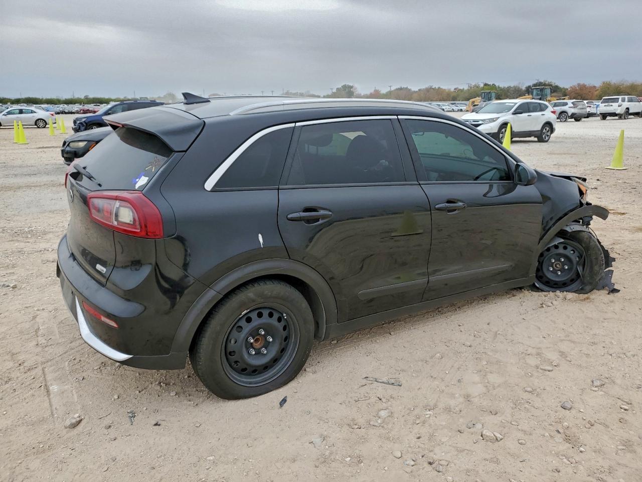2019 KIA NIRO FE photo 3