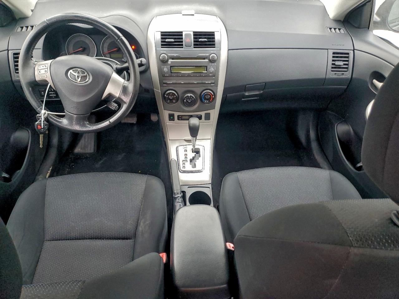 2010 TOYOTA COROLLA BASE photo 8