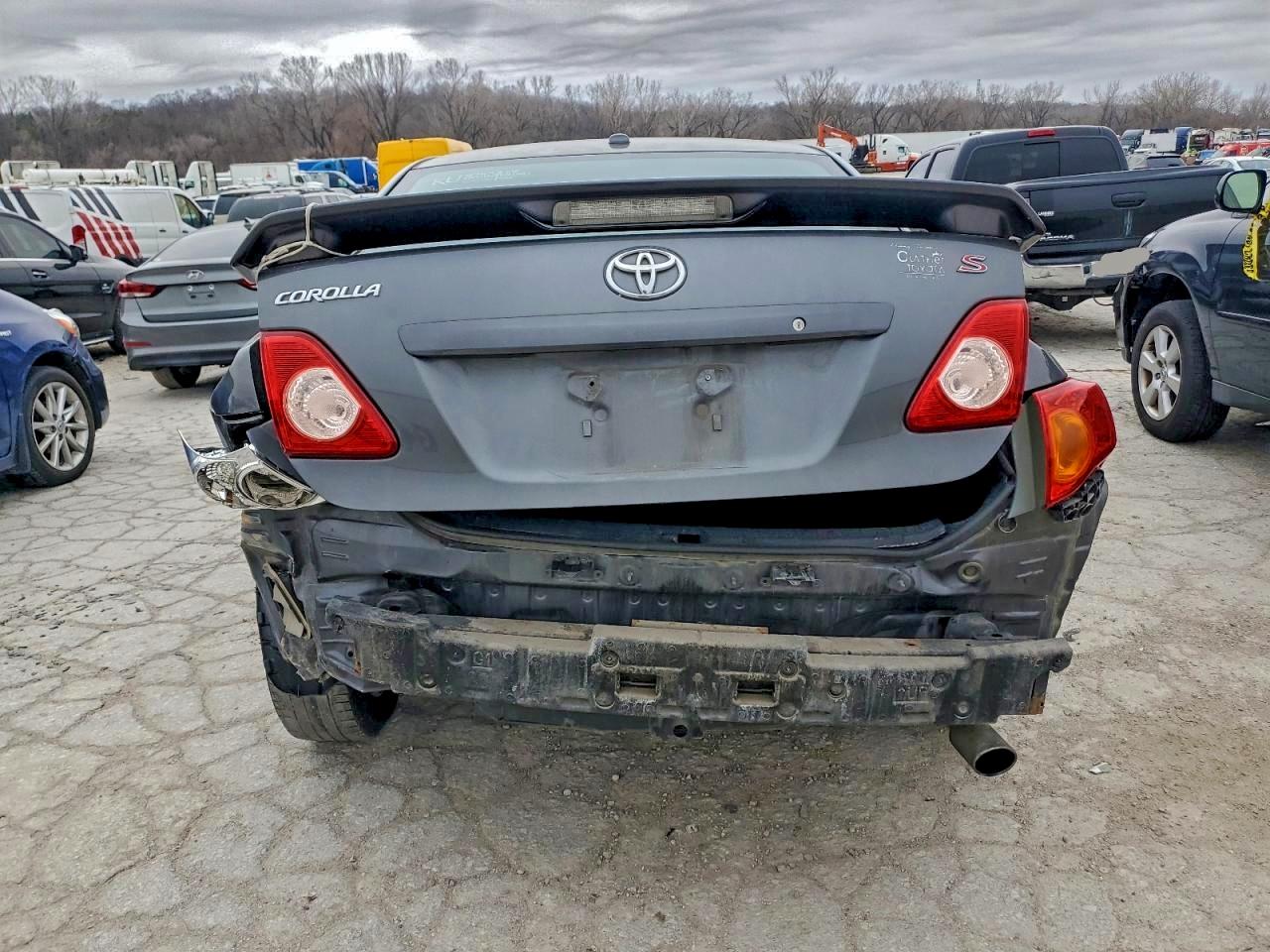 2010 TOYOTA COROLLA BASE photo 6