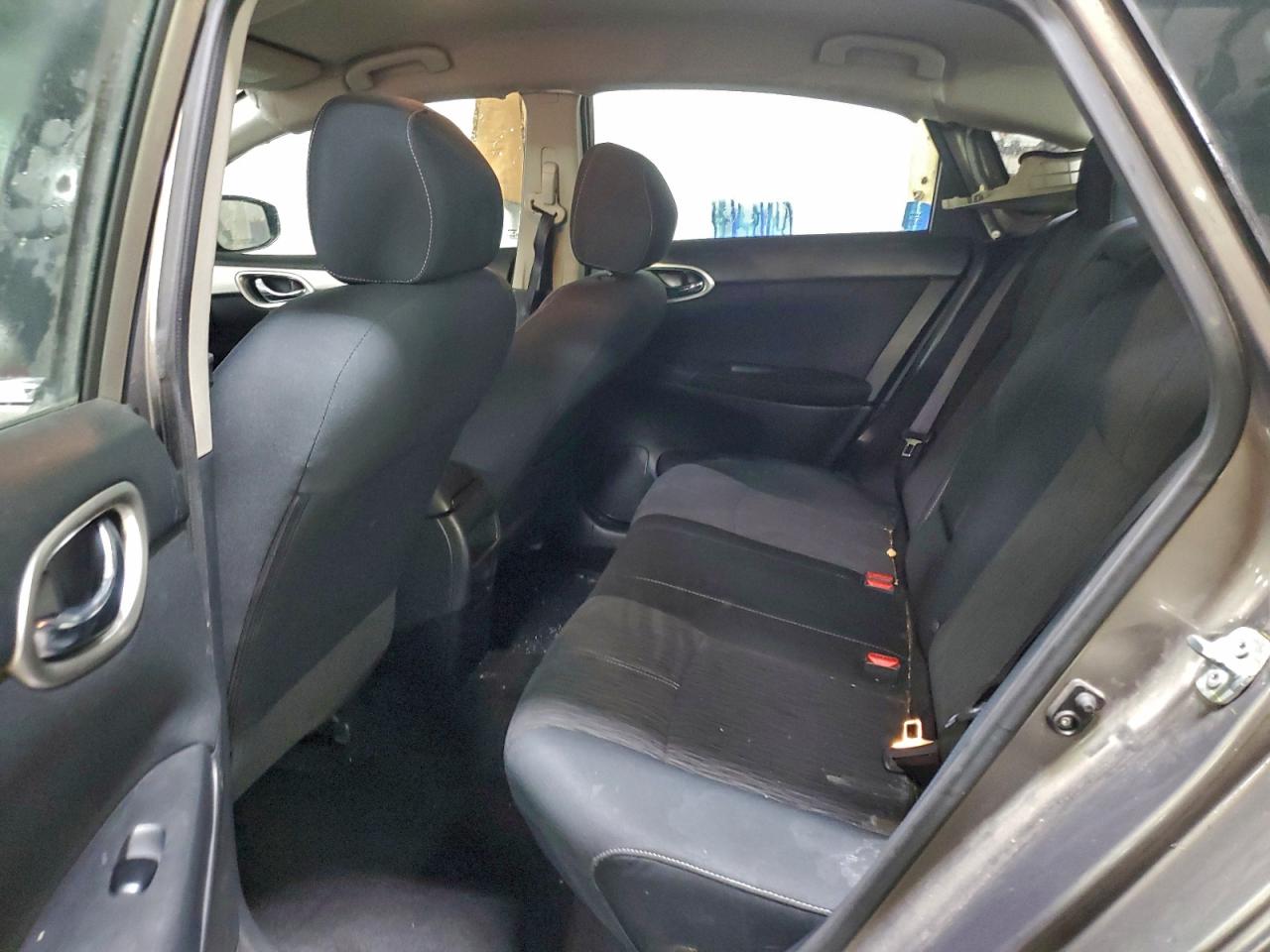 2015 NISSAN SENTRA S photo 19