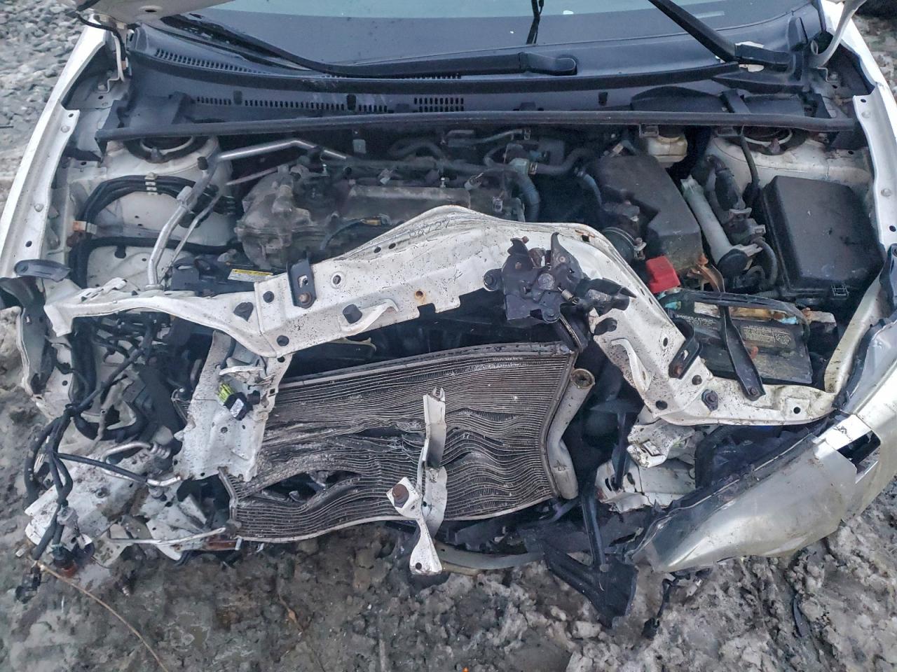 2014 TOYOTA COROLLA L photo 31