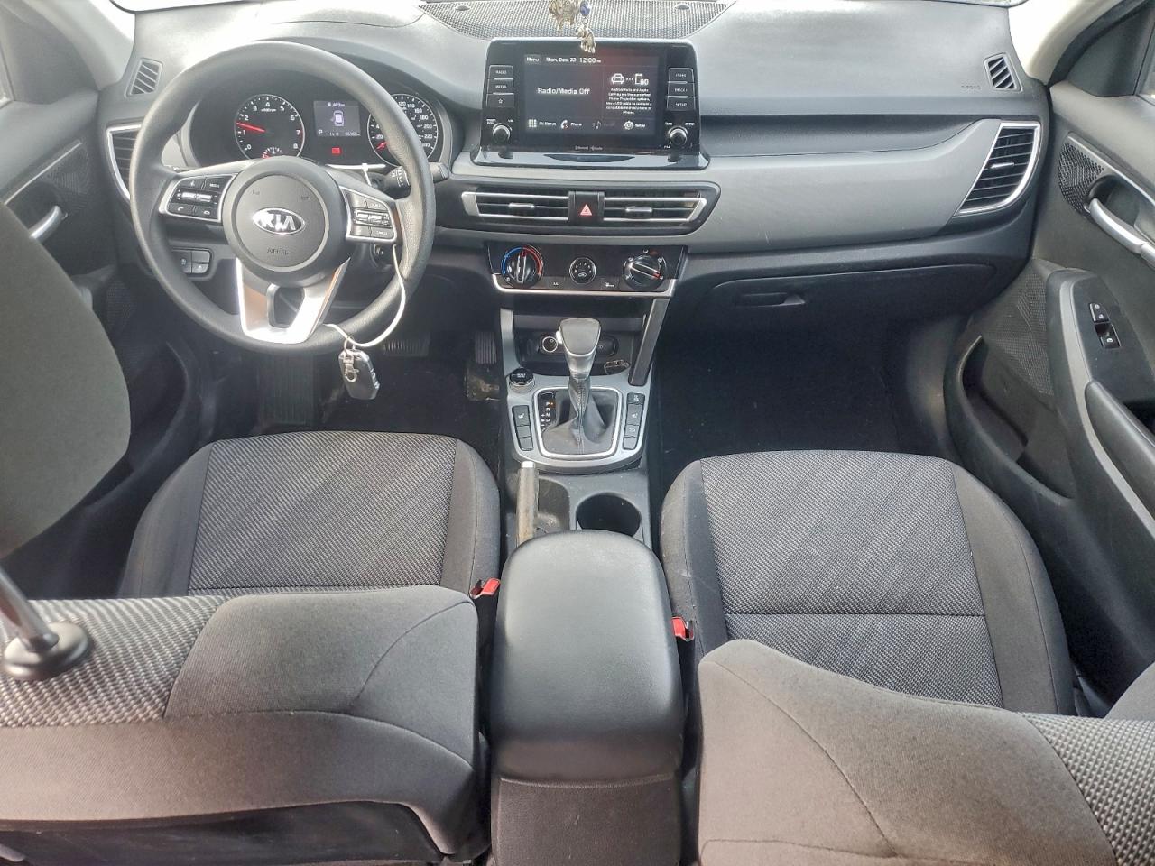 2021 KIA SELTOS LX photo 8