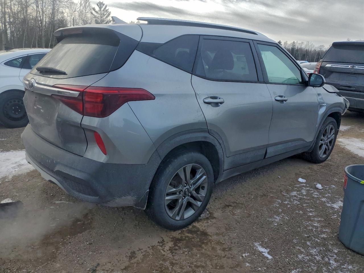 2021 KIA SELTOS LX photo 3