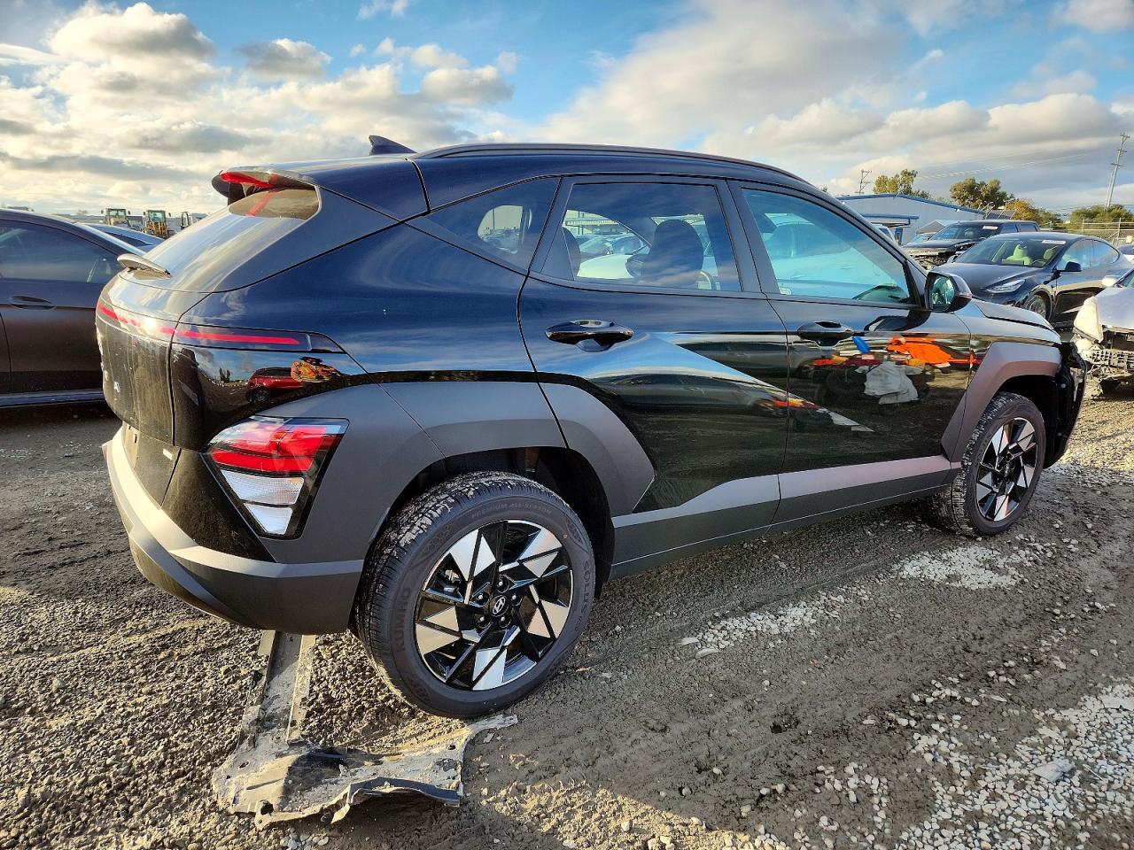 2025 HYUNDAI KONA SEL photo 7
