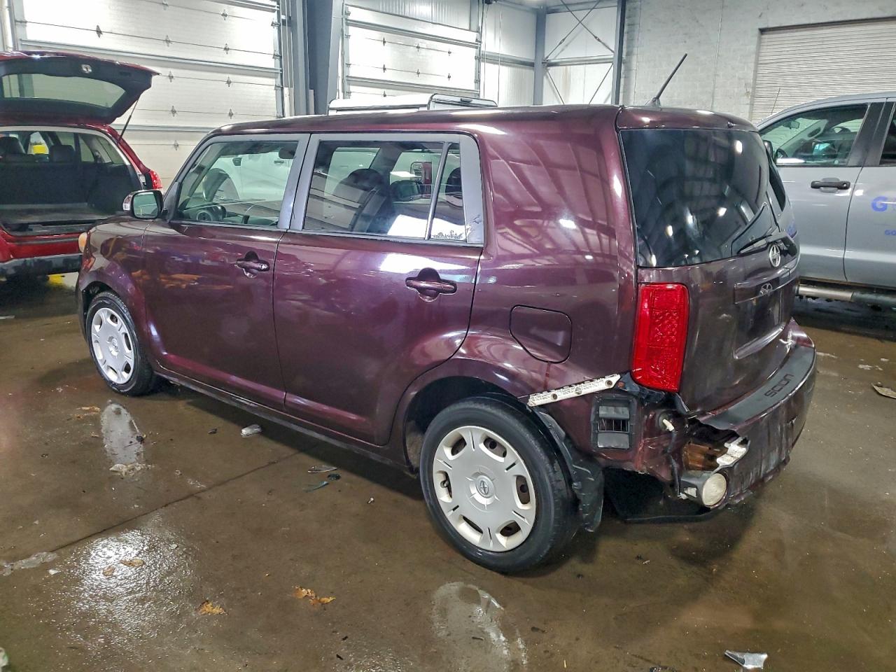 2010 TOYOTA SCION XB photo 2