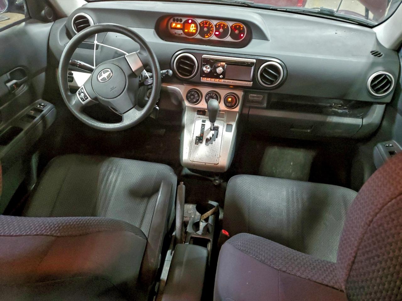 2010 TOYOTA SCION XB photo 8