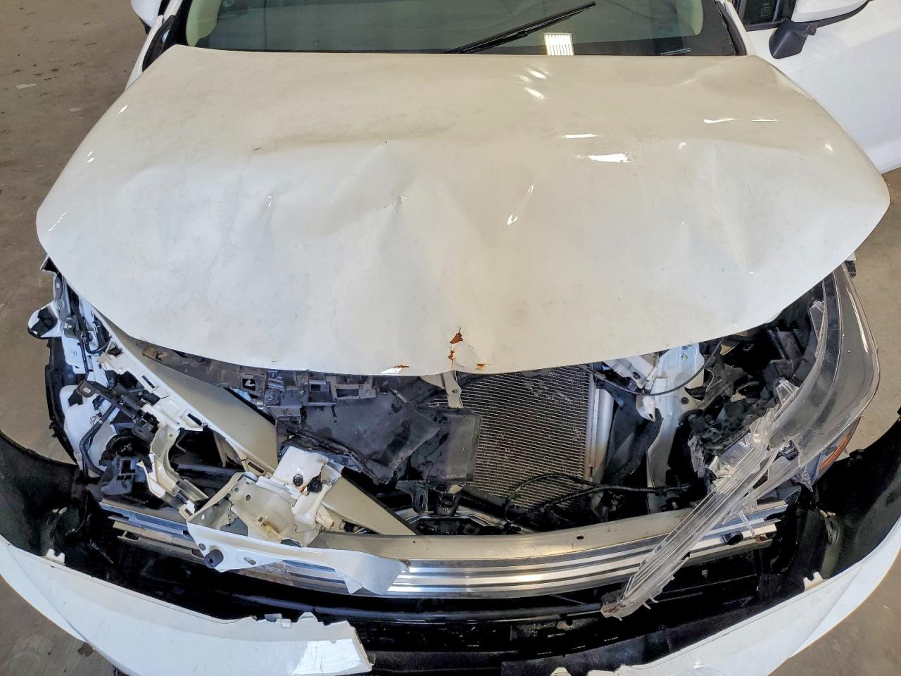 2021 TOYOTA COROLLA LE photo 21