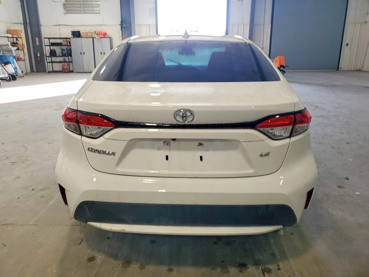 2021 TOYOTA COROLLA LE photo 11