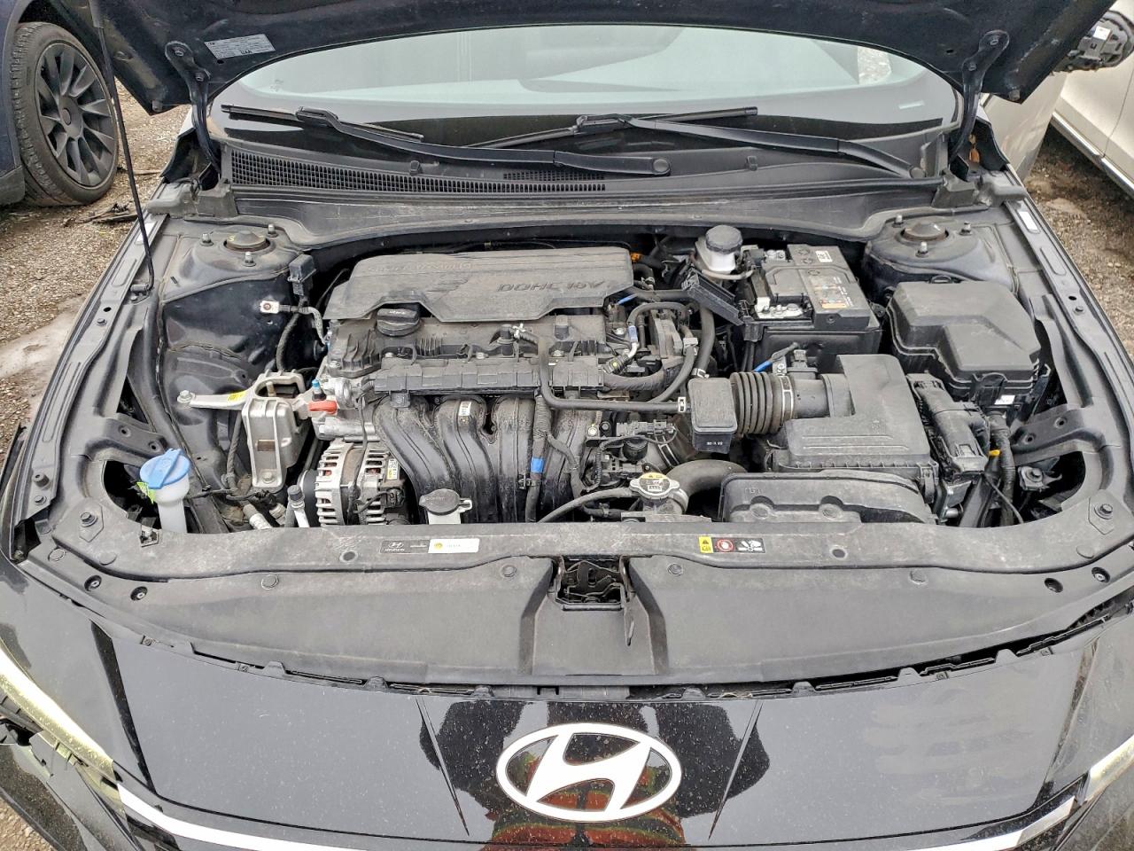 2024 HYUNDAI ELANTRA SEL photo 31