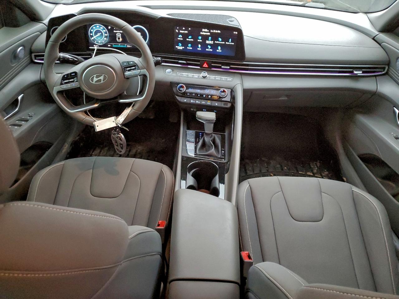 2024 HYUNDAI ELANTRA SEL photo 22