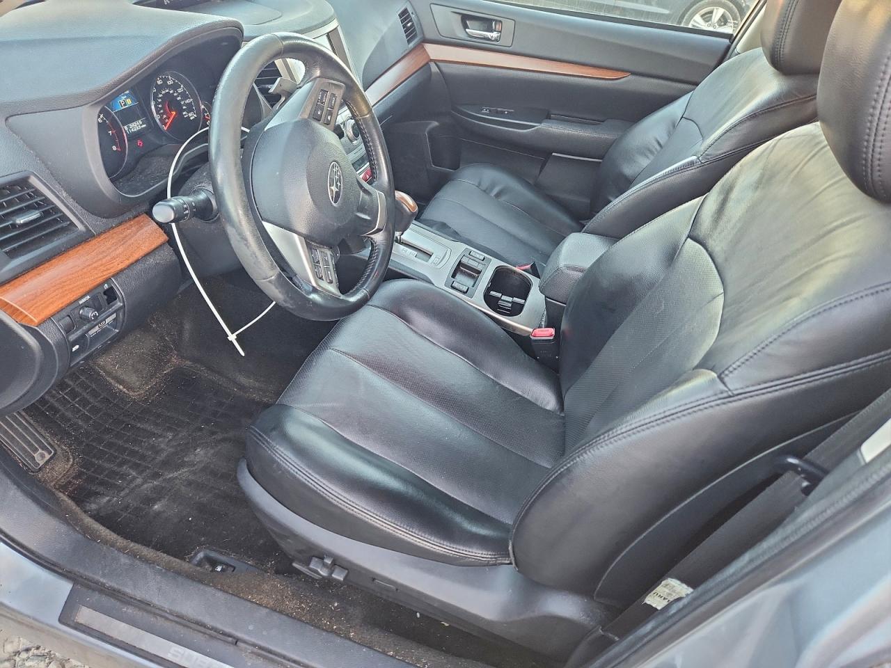 2014 SUBARU OUTBACK 3.6R LIMITED photo 13