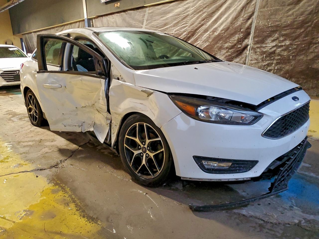 2018 FORD FOCUS SEL photo 4