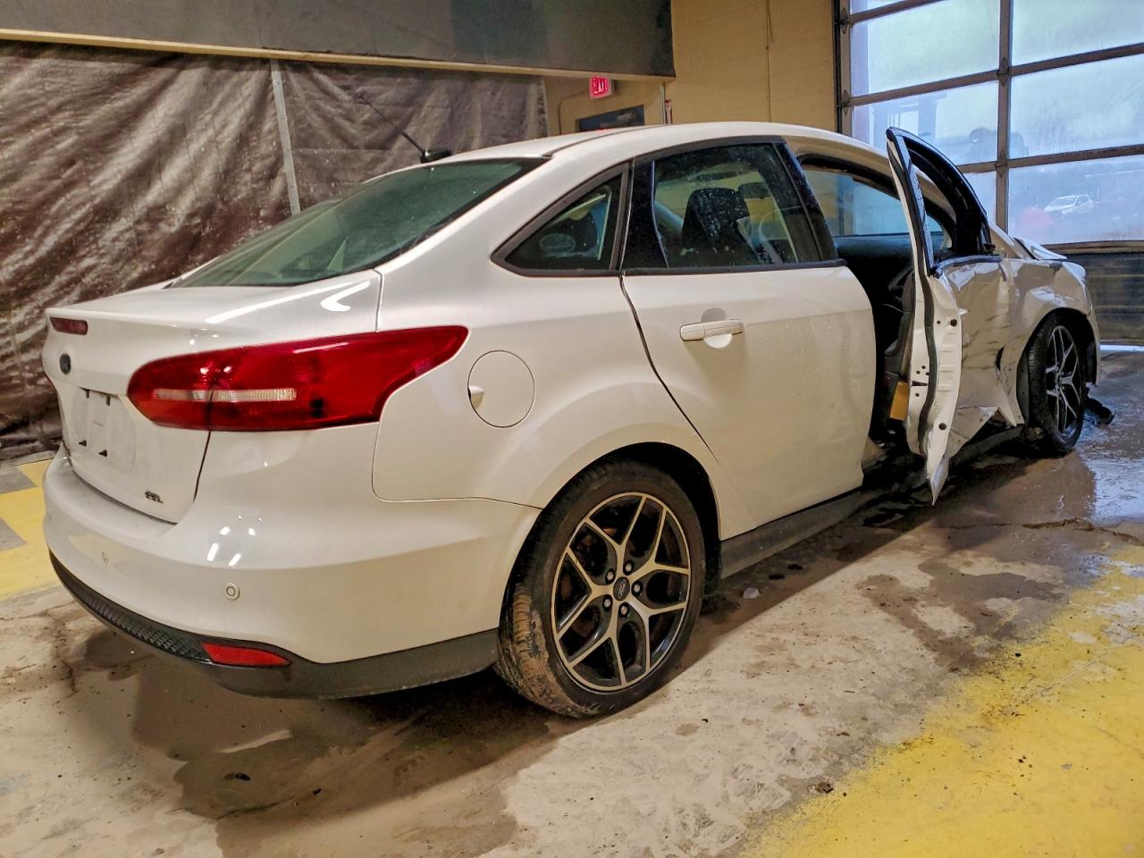 2018 FORD FOCUS SEL photo 3