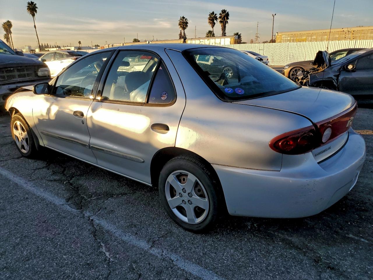 2004 CHEVROLET CAVALIER LS photo 2